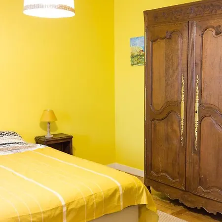 Oda ve Kahvaltı La Tour Cachee