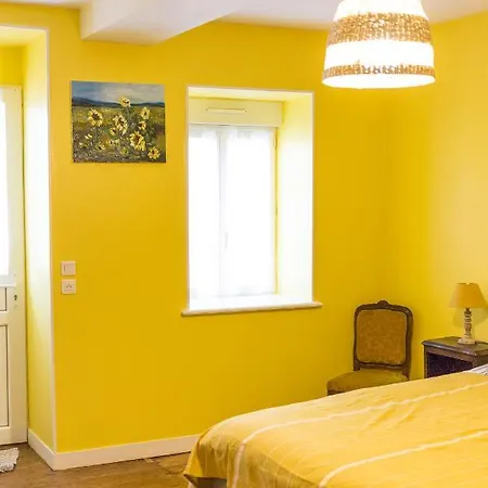 La Tour Cachee Mortain-Bocage