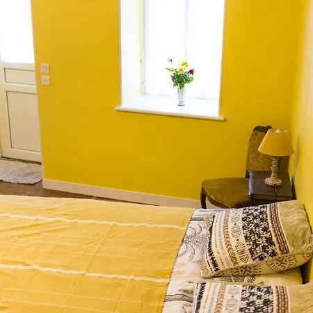 La Tour Cachee Bed & Breakfast Mortain-Bocage