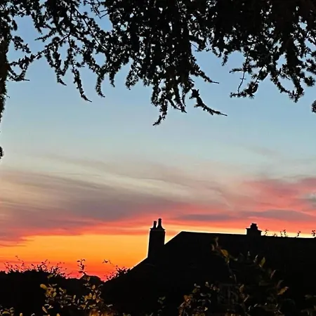 Bed & Breakfast La Tour Cachee *