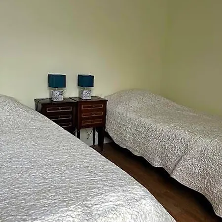 La Tour Cachee Oda ve Kahvaltı