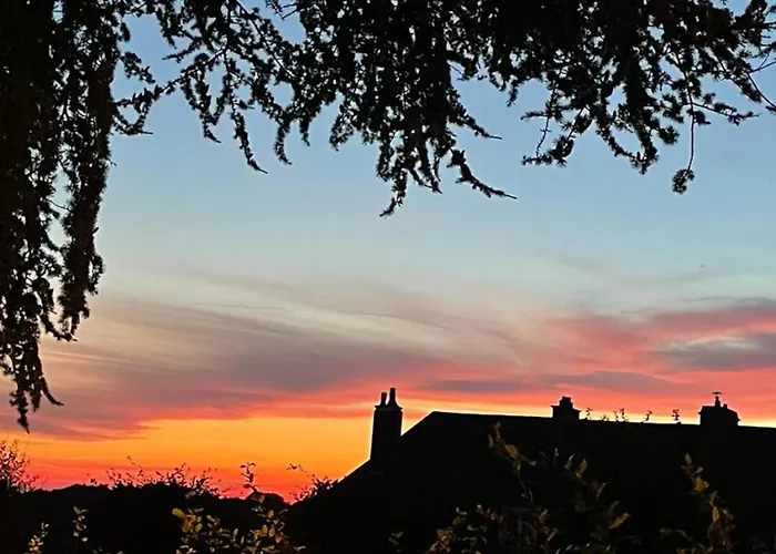 Bed & Breakfast La Tour Cachée *