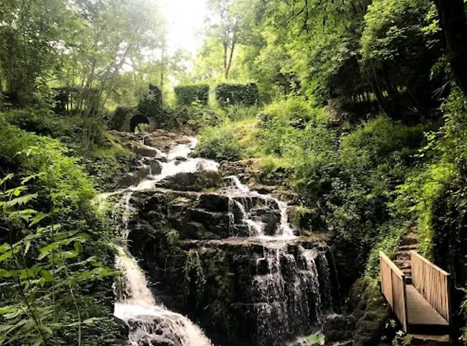 La Tour Cachee Bed & Breakfast Mortain-Bocage